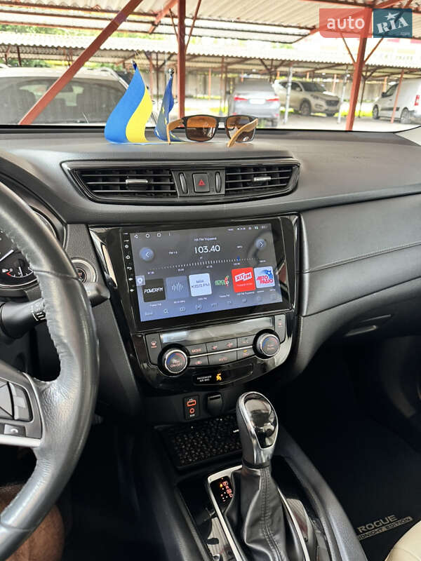 Позашляховик / Кросовер Nissan Rogue 2017 в Сумах