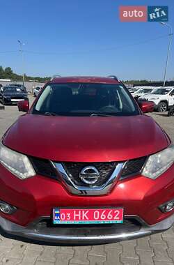 Внедорожник / Кроссовер Nissan Rogue 2016 в Львове