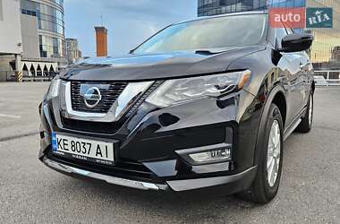 Внедорожник / Кроссовер Nissan Rogue 2017 в Днепре