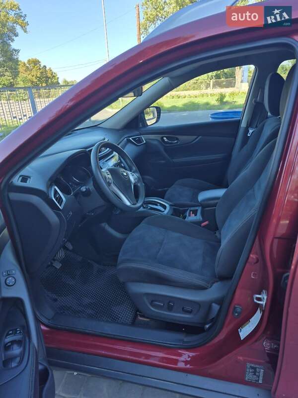 Внедорожник / Кроссовер Nissan Rogue 2015 в Кременчуге