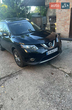 Позашляховик / Кросовер Nissan Rogue 2015 в Лубнах