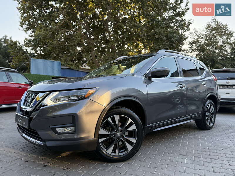 Внедорожник / Кроссовер Nissan Rogue 2017 в Одессе