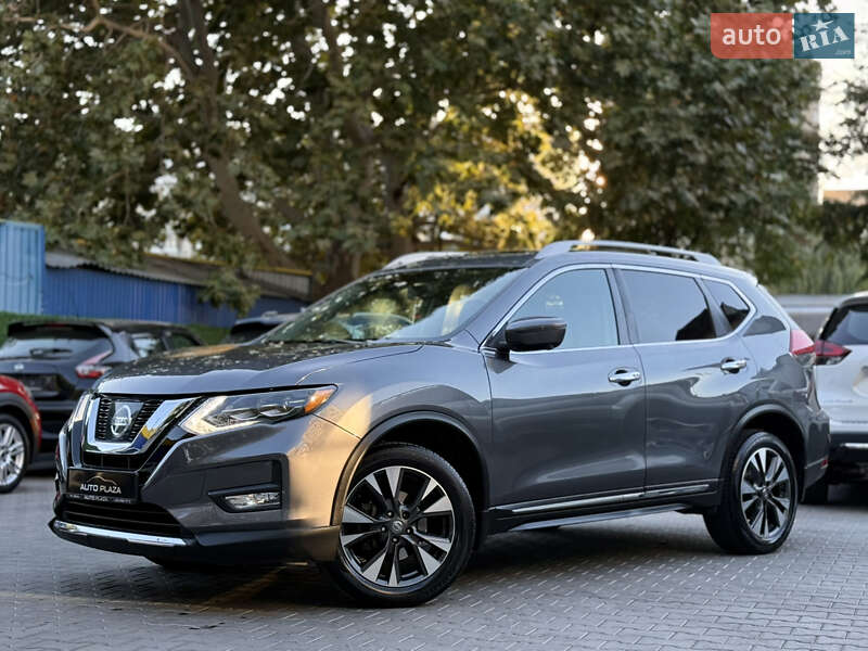 Внедорожник / Кроссовер Nissan Rogue 2017 в Одессе