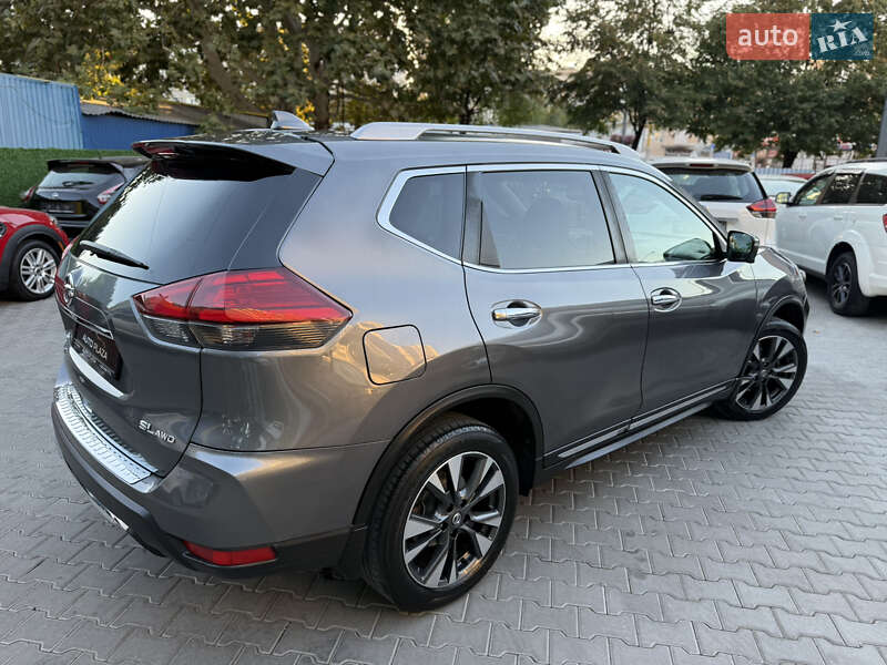 Внедорожник / Кроссовер Nissan Rogue 2017 в Одессе