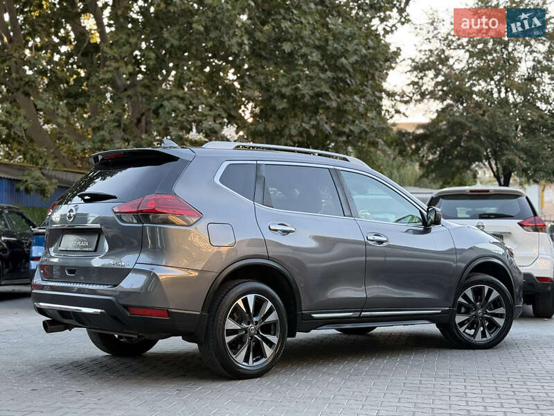 Внедорожник / Кроссовер Nissan Rogue 2017 в Одессе