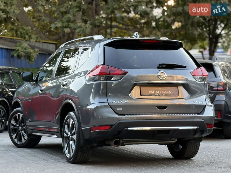Внедорожник / Кроссовер Nissan Rogue 2017 в Одессе