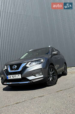 Позашляховик / Кросовер Nissan Rogue 2017 в Харкові