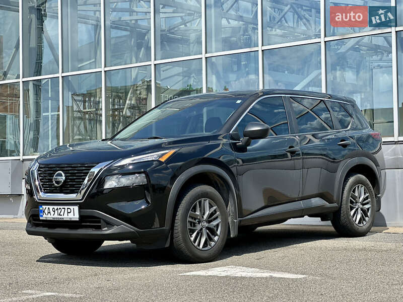 Внедорожник / Кроссовер Nissan Rogue 2021 в Киеве