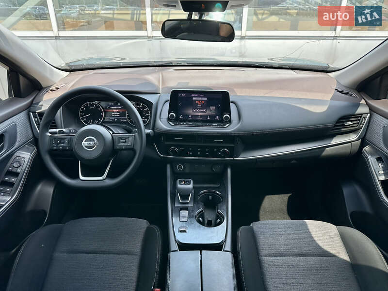 Внедорожник / Кроссовер Nissan Rogue 2021 в Киеве