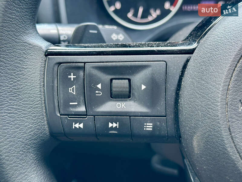 Внедорожник / Кроссовер Nissan Rogue 2021 в Киеве