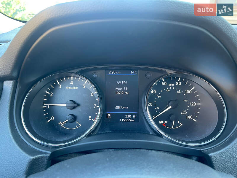 Внедорожник / Кроссовер Nissan Rogue 2018 в Кропивницком