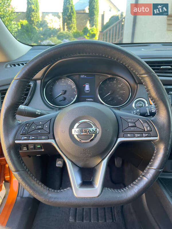 Внедорожник / Кроссовер Nissan Rogue 2018 в Кропивницком