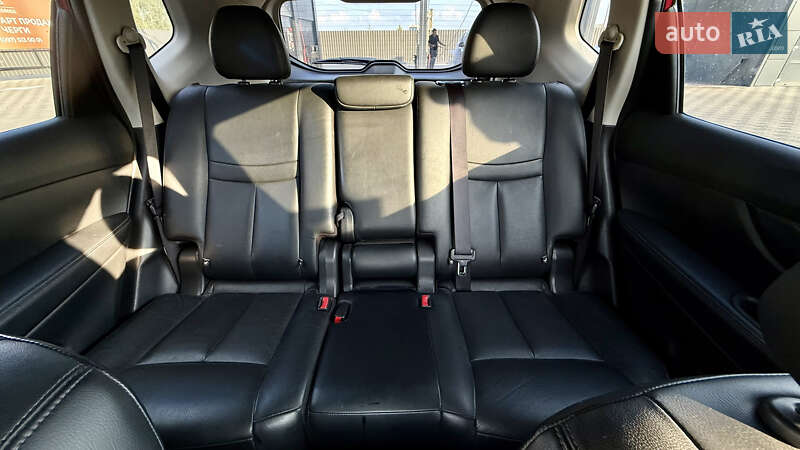 Внедорожник / Кроссовер Nissan Rogue 2016 в Киеве фото 6 Внедорожник / Кроссовер Nissan Rogue 2016 в Киеве
