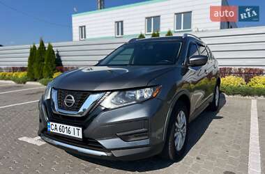 Позашляховик / Кросовер Nissan Rogue 2017 в Черкасах
