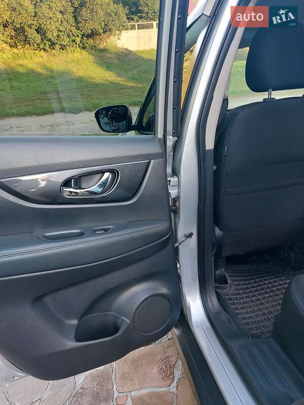 Внедорожник / Кроссовер Nissan Rogue 2018 в Харькове