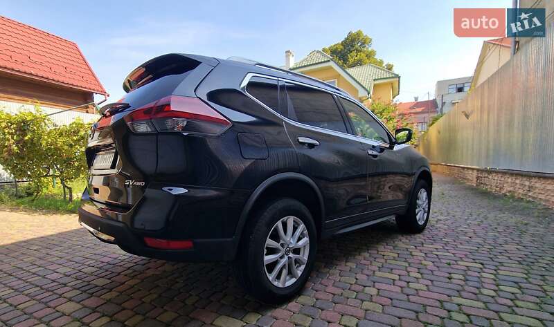 Позашляховик / Кросовер Nissan Rogue 2019 в Ужгороді