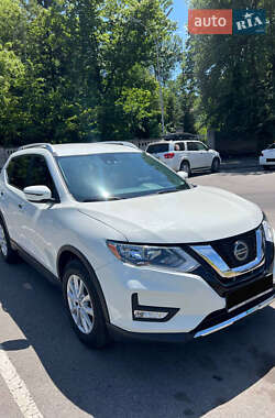 Внедорожник / Кроссовер Nissan Rogue 2018 в Виннице