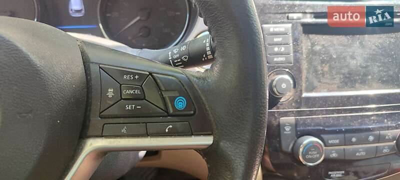 Позашляховик / Кросовер Nissan Rogue 2018 в Миколаєві