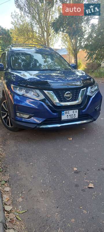 Позашляховик / Кросовер Nissan Rogue 2018 в Миколаєві