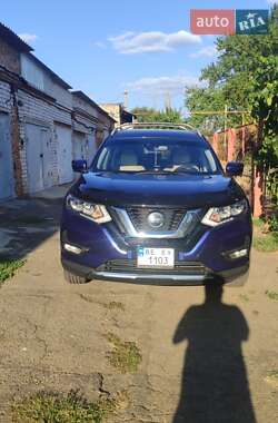 Внедорожник / Кроссовер Nissan Rogue 2018 в Николаеве