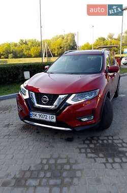 Внедорожник / Кроссовер Nissan Rogue 2018 в Ивано-Франковске