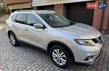 Внедорожник / Кроссовер Nissan Rogue 2016 в Харькове