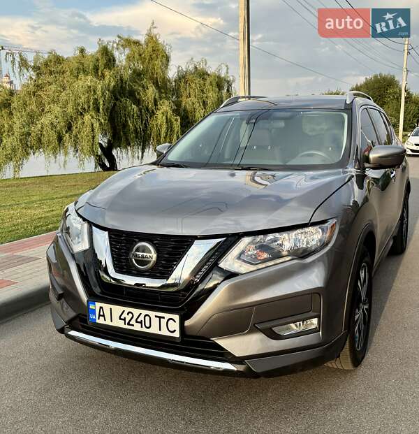 Позашляховик / Кросовер Nissan Rogue 2019 в 