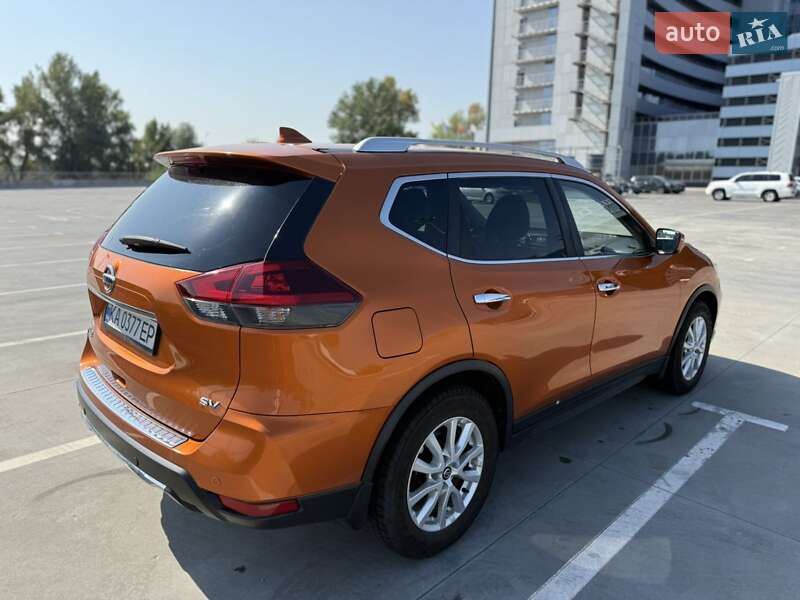 Внедорожник / Кроссовер Nissan Rogue 2019 в Киеве