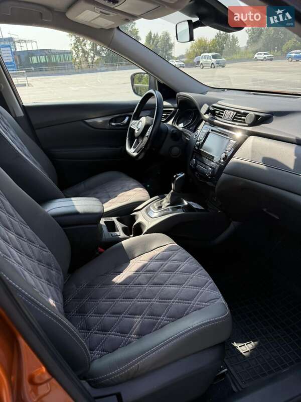Внедорожник / Кроссовер Nissan Rogue 2019 в Киеве