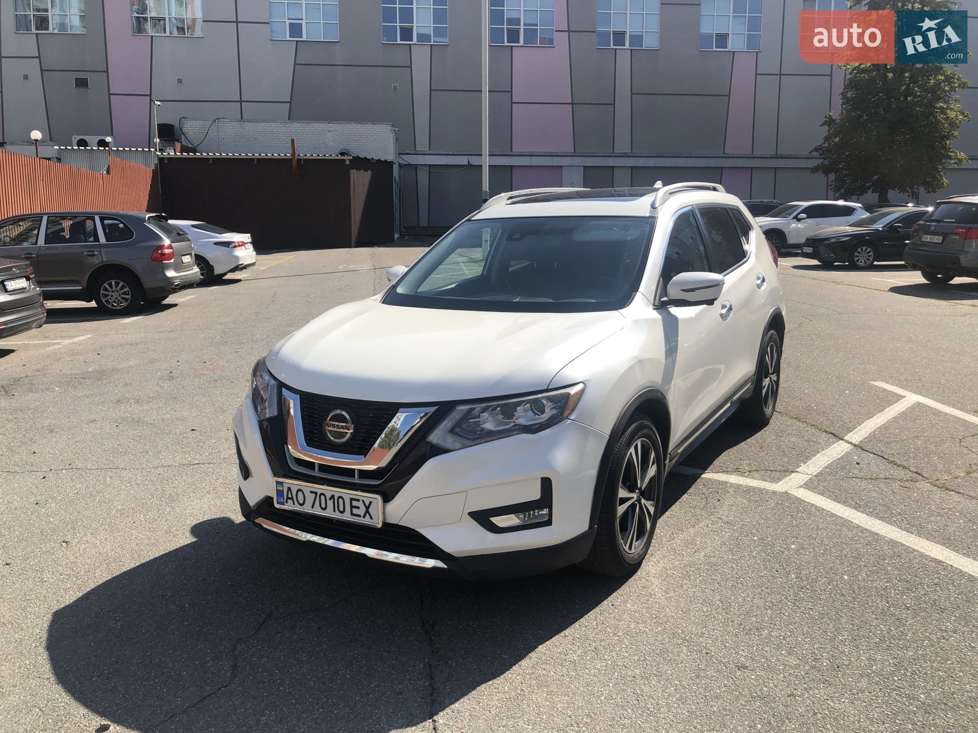 2018 Nissan Rogue - мініатюра 3