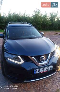 Внедорожник / Кроссовер Nissan Rogue 2015 в Городне
