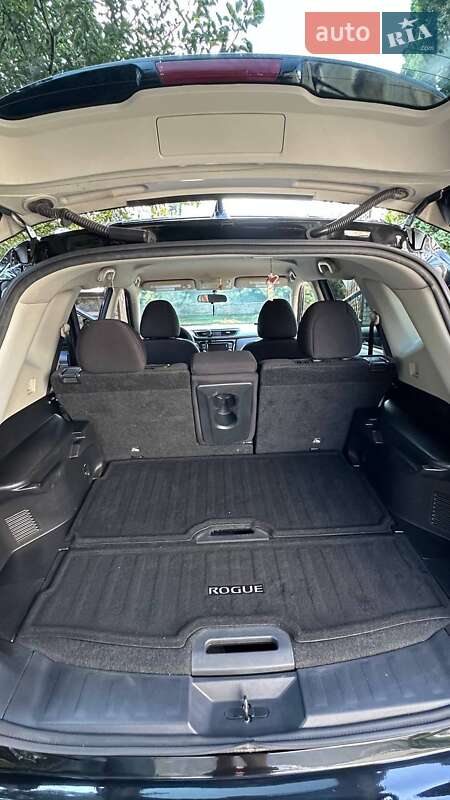 Позашляховик / Кросовер Nissan Rogue 2018 в Вишневому фото 27 Позашляховик / Кросовер Nissan Rogue 2018 в Вишневому