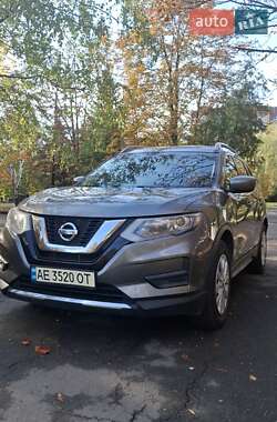 Позашляховик / Кросовер Nissan Rogue 2016 в Кривому Розі