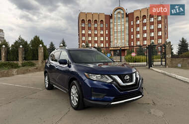 Внедорожник / Кроссовер Nissan Rogue 2018 в Краматорске