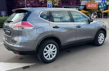 Внедорожник / Кроссовер Nissan Rogue 2016 в 