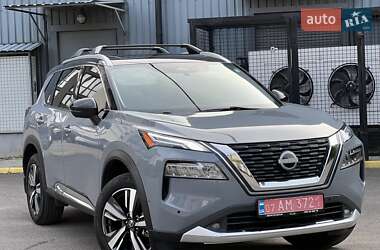 Позашляховик / Кросовер Nissan Rogue 2023 в Ужгороді