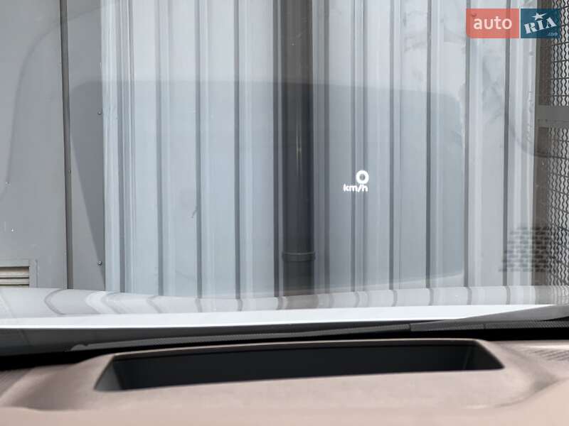 Внедорожник / Кроссовер Nissan Rogue 2023 в Ужгороде