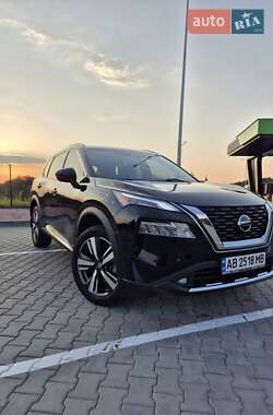 Внедорожник / Кроссовер Nissan Rogue 2021 в 