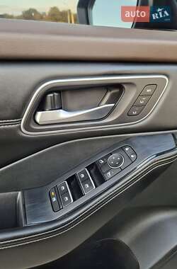Внедорожник / Кроссовер Nissan Rogue 2021 в 