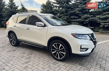 Позашляховик / Кросовер Nissan Rogue 2017 в Харкові