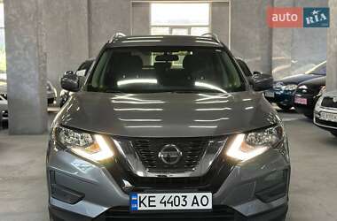 Внедорожник / Кроссовер Nissan Rogue 2017 в Каменском
