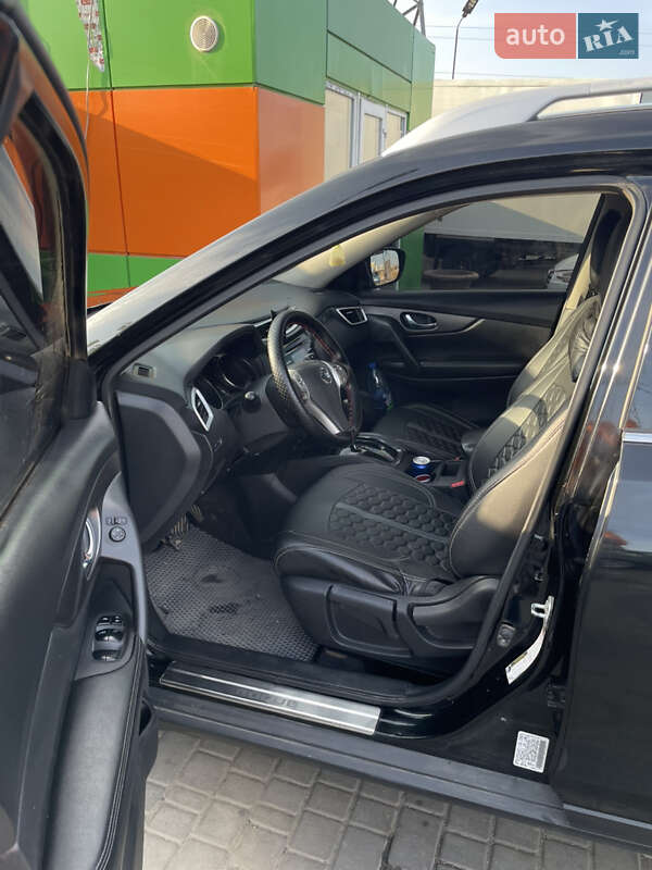 Внедорожник / Кроссовер Nissan Rogue 2016 в Одессе