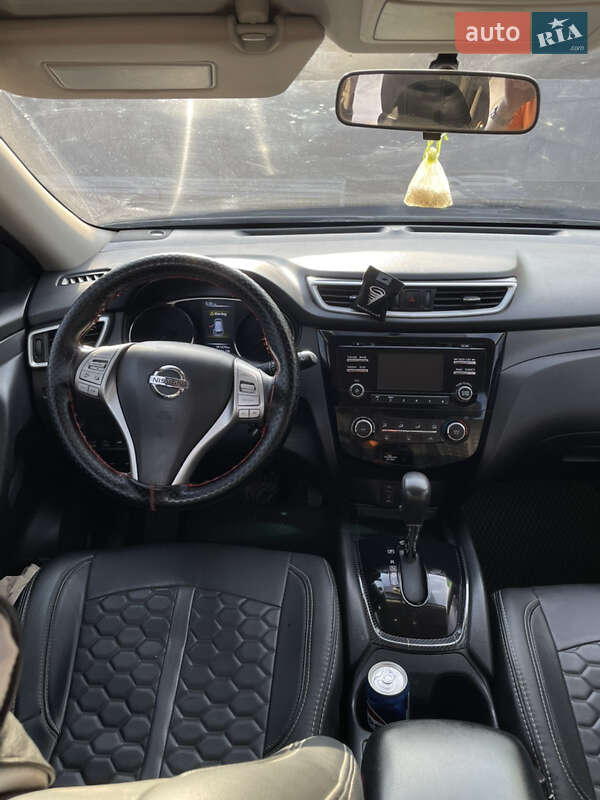 Внедорожник / Кроссовер Nissan Rogue 2016 в Одессе