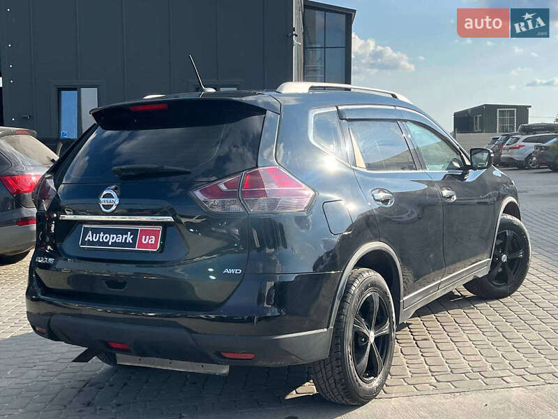 Внедорожник / Кроссовер Nissan Rogue 2015 в Львове