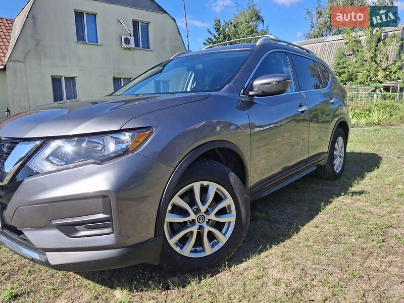 Внедорожник / Кроссовер Nissan Rogue 2020 в Черкассах