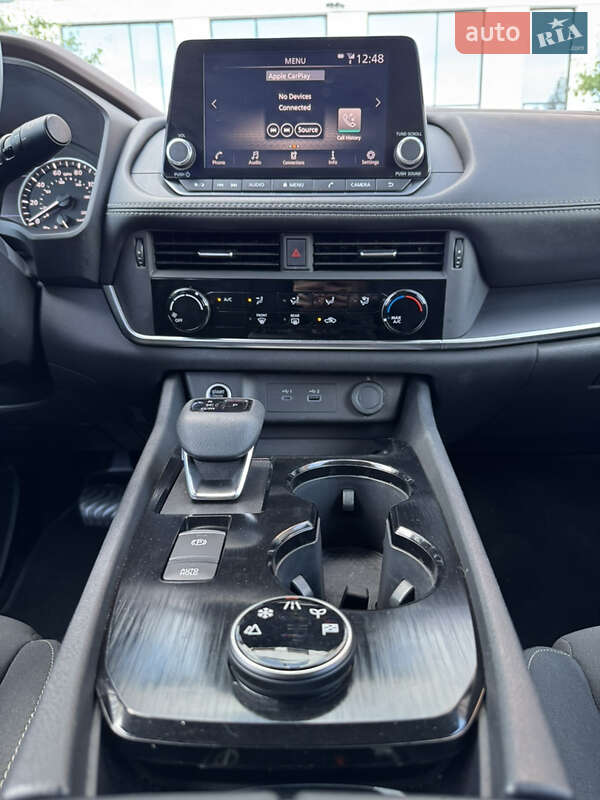 Внедорожник / Кроссовер Nissan Rogue 2022 в Киеве