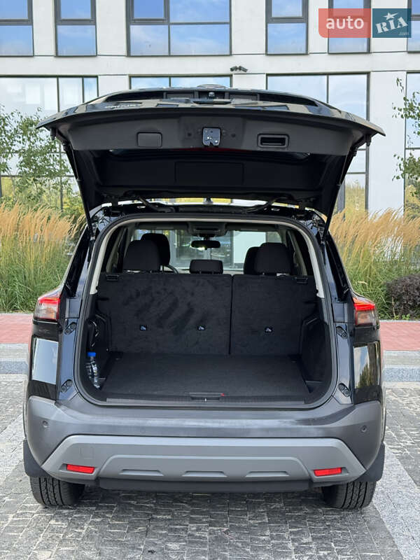 Внедорожник / Кроссовер Nissan Rogue 2022 в Киеве