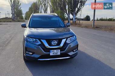 Внедорожник / Кроссовер Nissan Rogue 2017 в Днепре