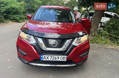 Внедорожник / Кроссовер Nissan Rogue 2017 в Ивано-Франковске