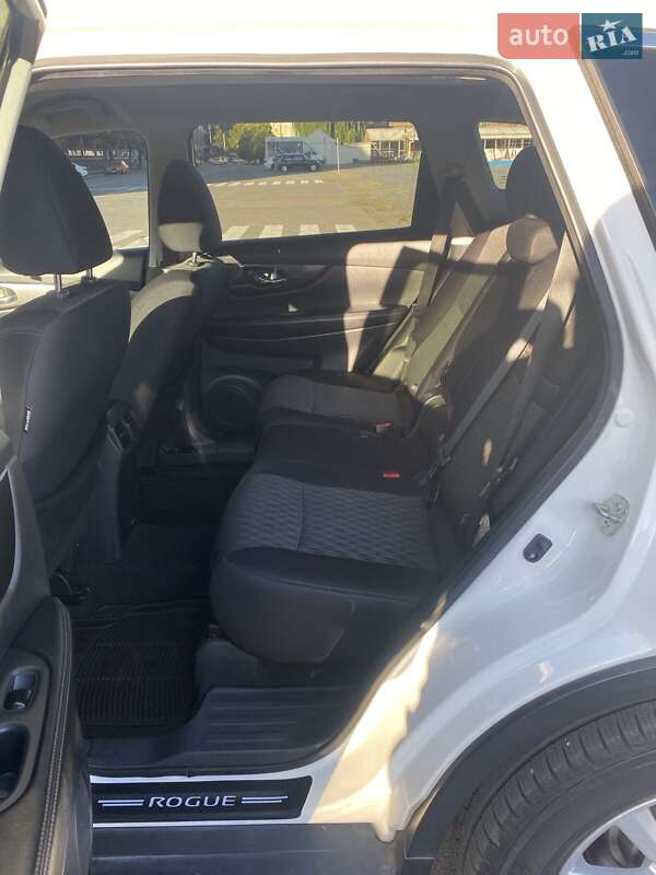 Позашляховик / Кросовер Nissan Rogue 2019 в Кременчуці
